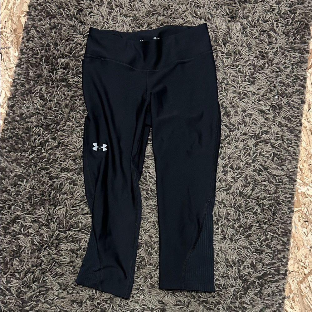 Under Armour Black Cropped Athletic Leggings